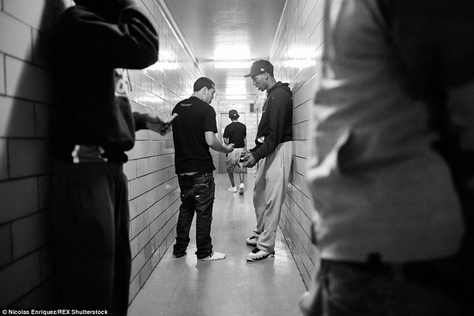 Băng đảng Mỹ có hơn 35.000 thành viên: Chìm đắm trong bạo lực, ma túy